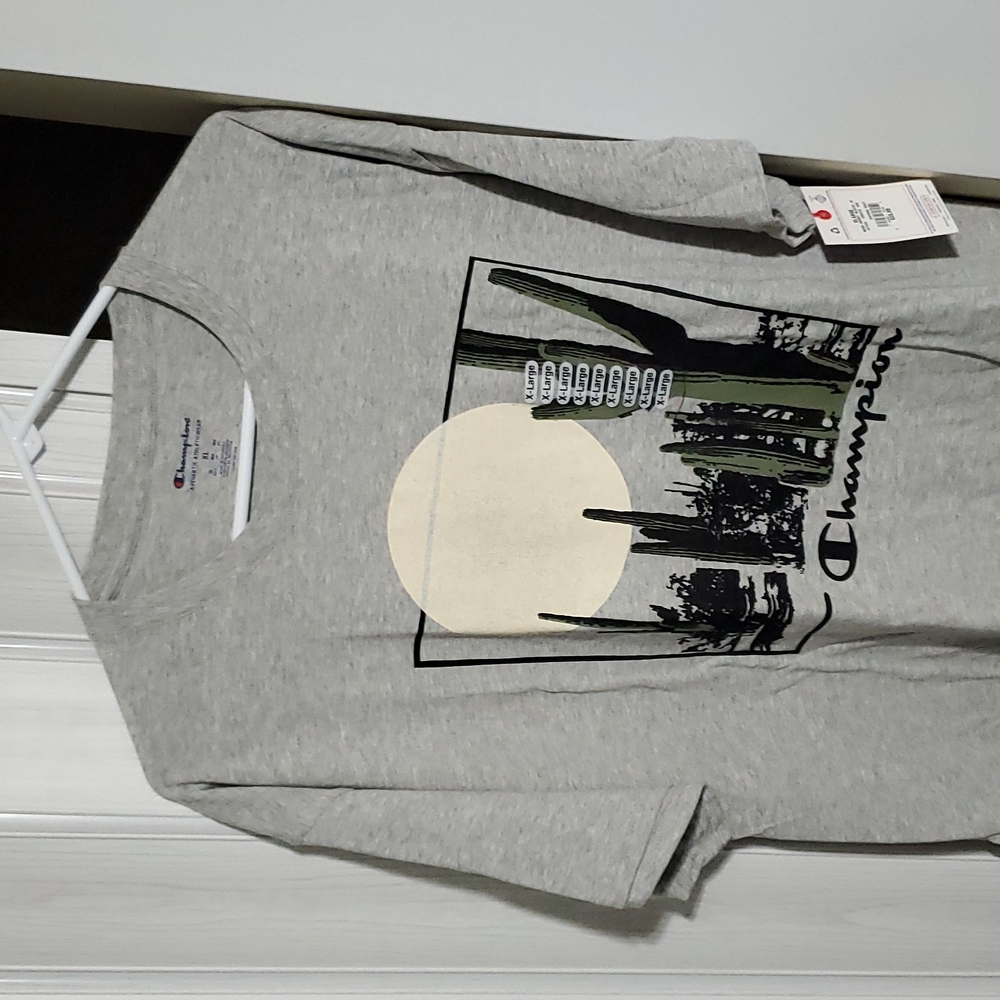NWT CHAMPION TSHIRT